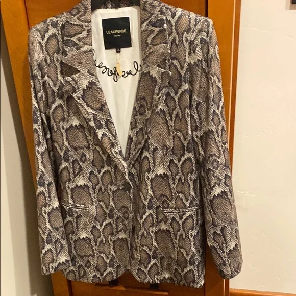 Snake Print Jacket - Picture 4 of 10